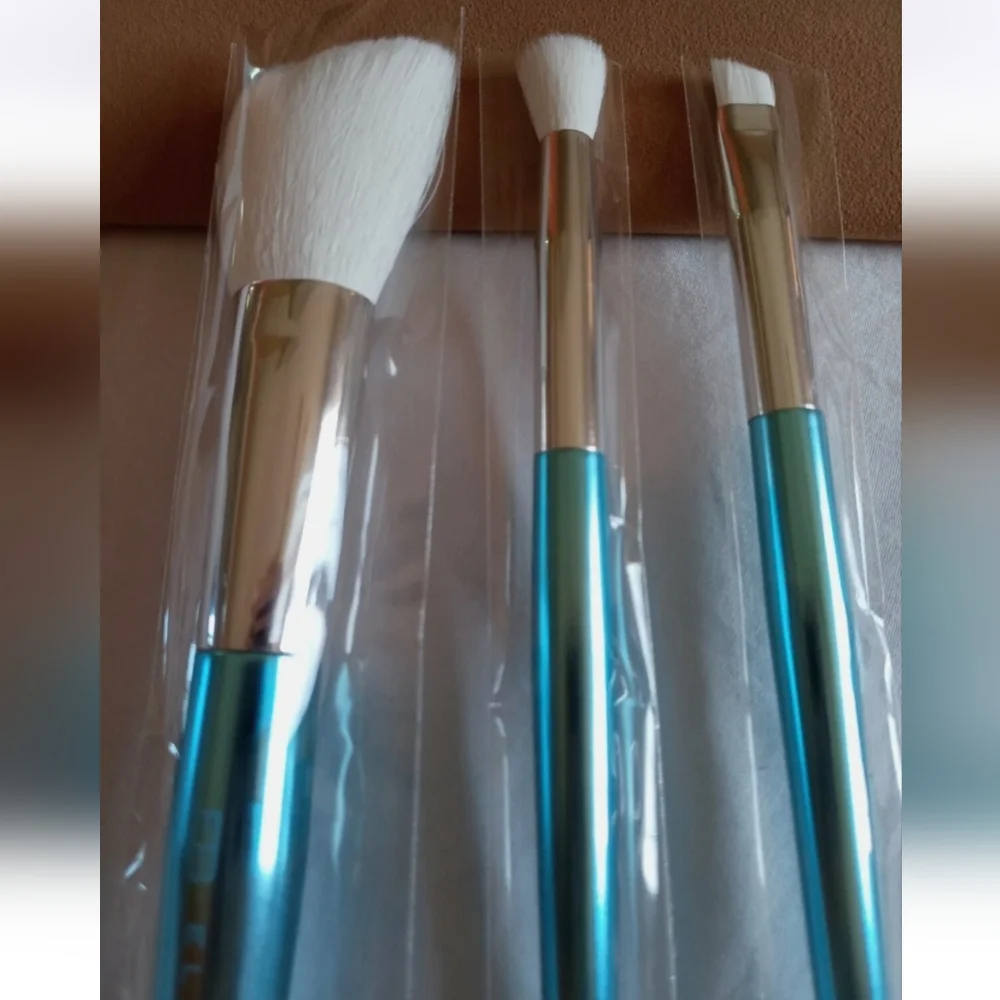 Elaina Badro Makeup Brush Set with Case